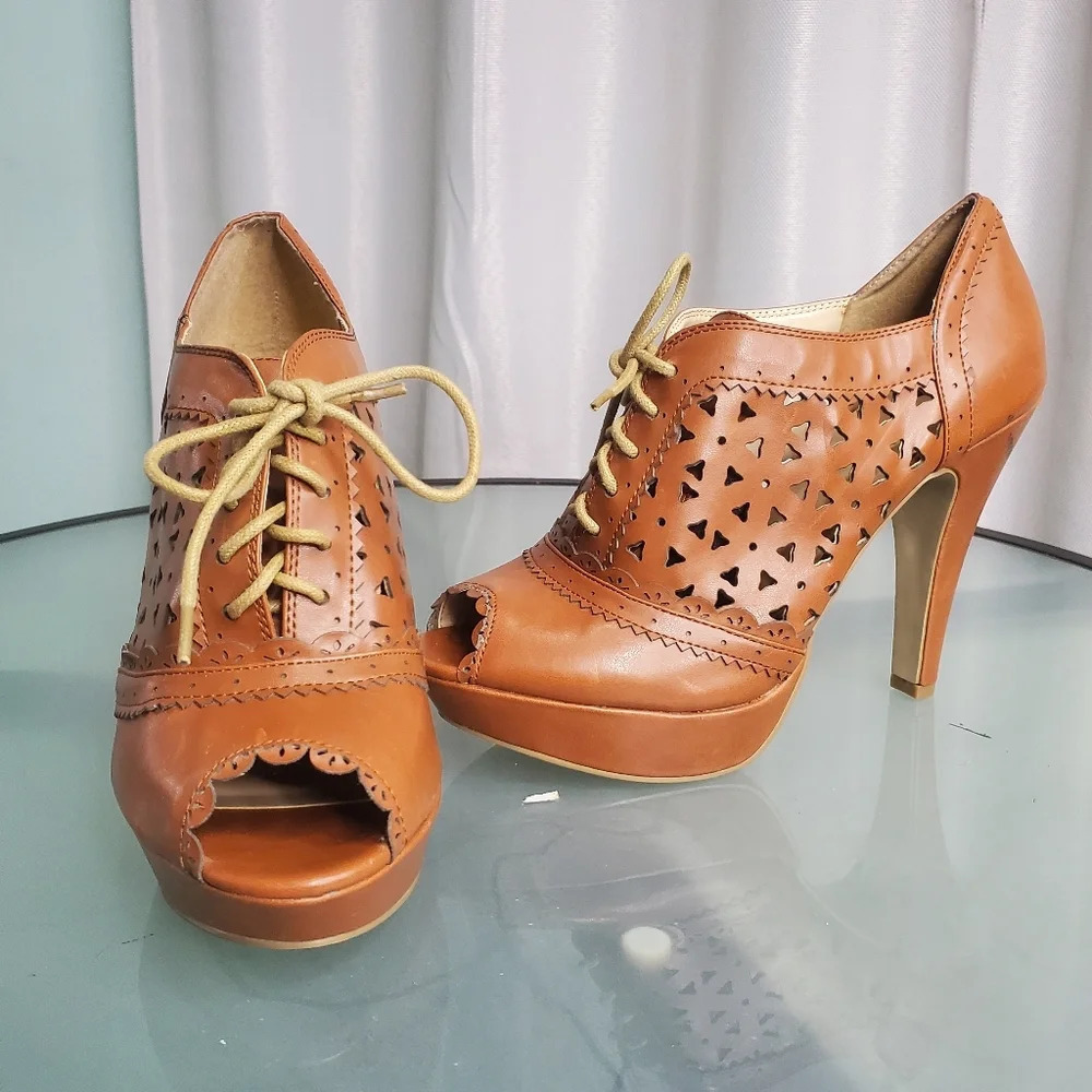 Womens Guess Peep Toe Platform with Laser Cut Design Brown Sz 9 - Picture 7 of 8